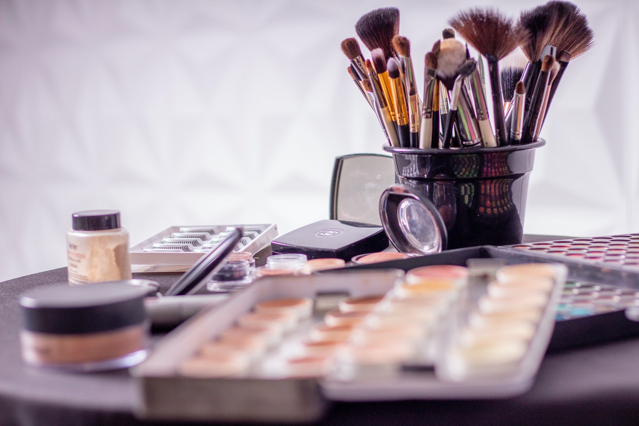 Ragam Jenis Produk Make Up untuk Pemula, Mudah Diaplikasikan! produk make up untuk pemula produk make up untuk pemula